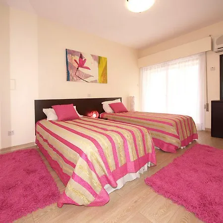 Kyma Court Apartment *